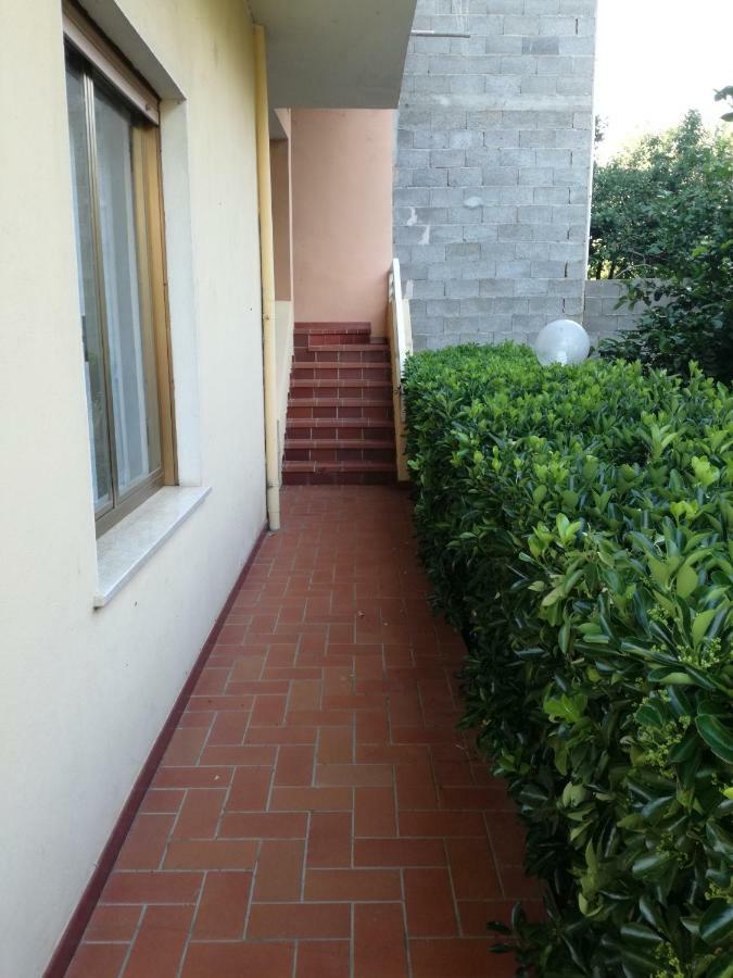 Casa Vacanze Da Roberta A Pochi Km Da Oristano Simaxis Exterior foto